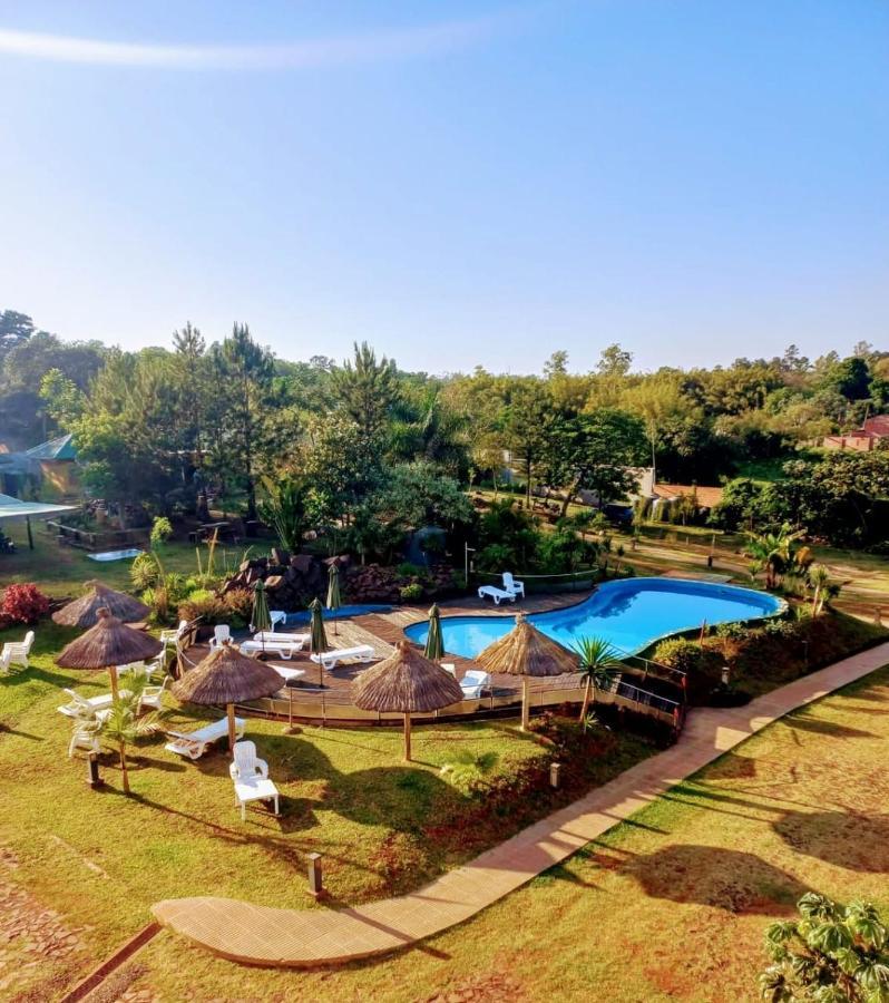Irova Apart Hotel Posadas Exterior photo