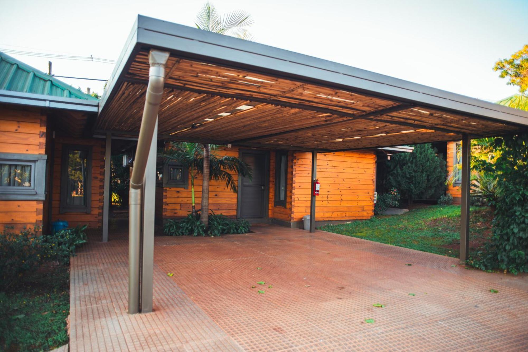 Irova Apart Hotel Posadas Exterior photo